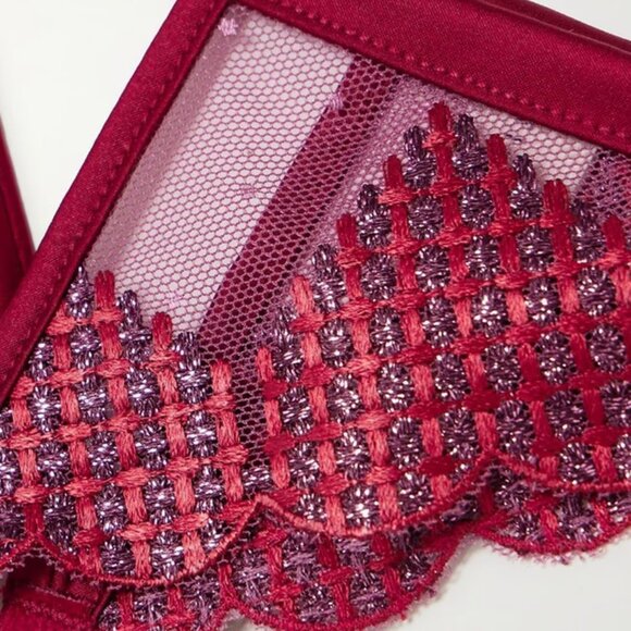 FLEUR DU MAL Heart Silk and Satin Garter Suspender Belt in Claret Size Small NWT - Picture 4 of 4